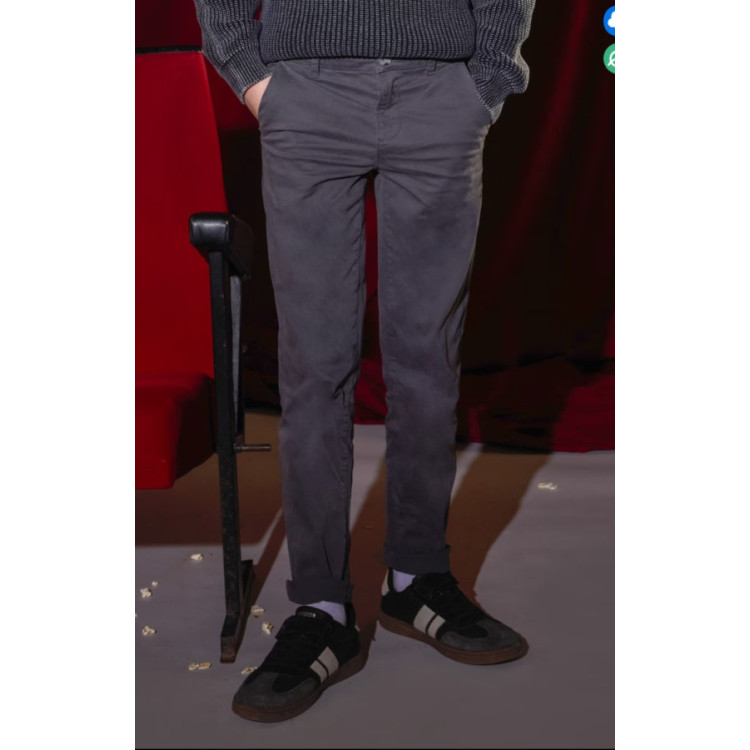 Pantalón Chino Slim Gris