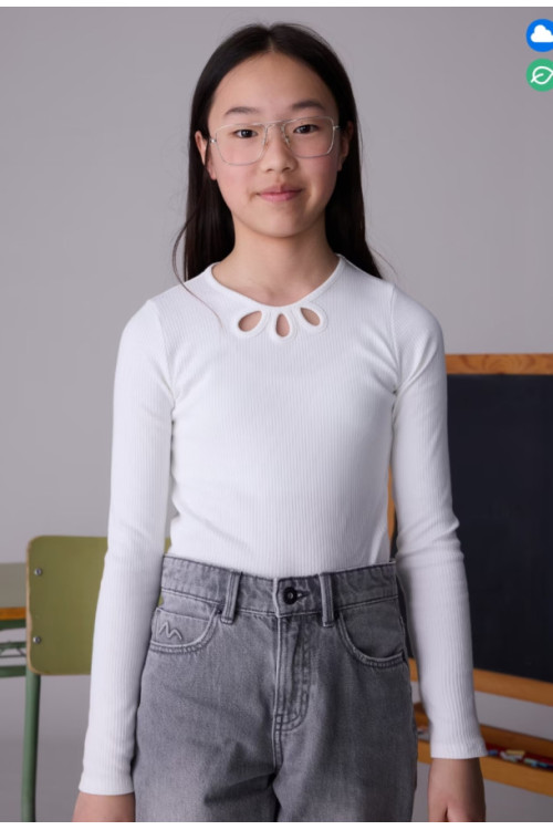 Camsieta M/L Cut Out