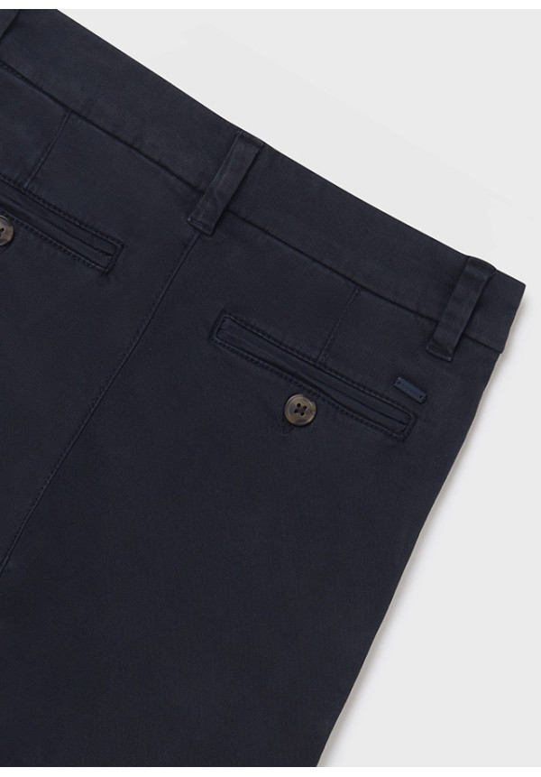 Pantalón chino negro